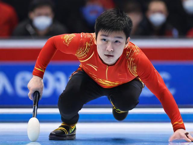冰壶世锦赛中国队遭遇三连败，徐小明带领队伍冲击冬奥会资格