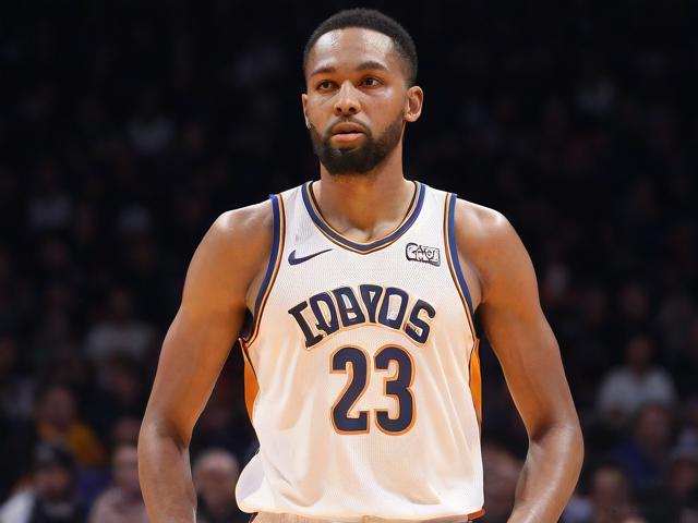 NBA球队市值解析:勇士为何领先湖人与尼克斯?