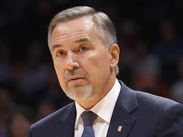 NBA教练圈子为何这么小?尼克斯换帅之路为何总碰壁?