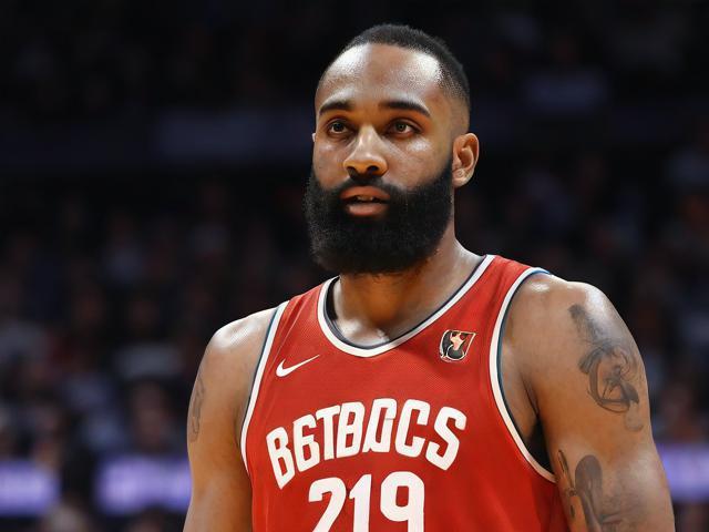 NBA蛇年球星组队能否夺冠?哈登德罗赞巴特勒领衔豪华阵容