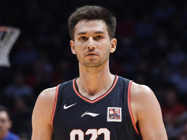 CBA与NBA教练挑战规则有何不同?为何CBA不能挑战犯规?