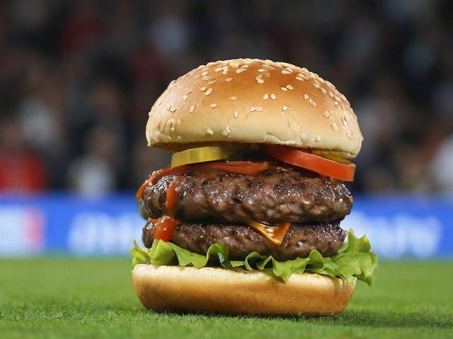 汉堡7年德乙躺赚1.24亿欧元，如今终于重返德甲！