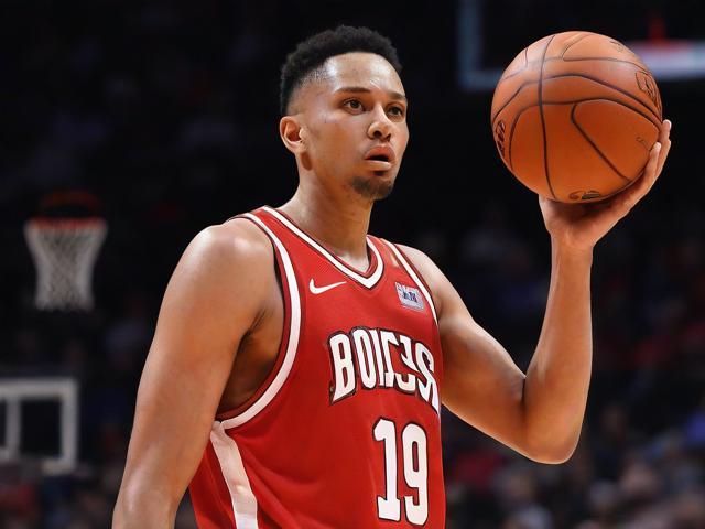 公牛12.6秒9分超远绝杀湖人！NBA历史上的神奇逆转时刻