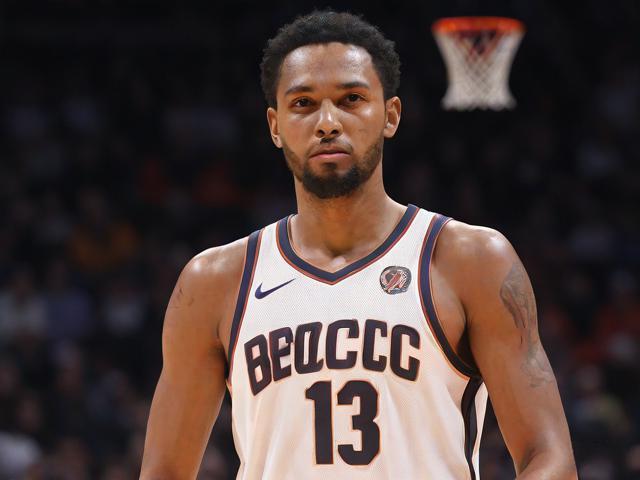 雄鹿裁掉利拉德，未来5年躺赚1.13亿！NBA冷酷交易大盘点