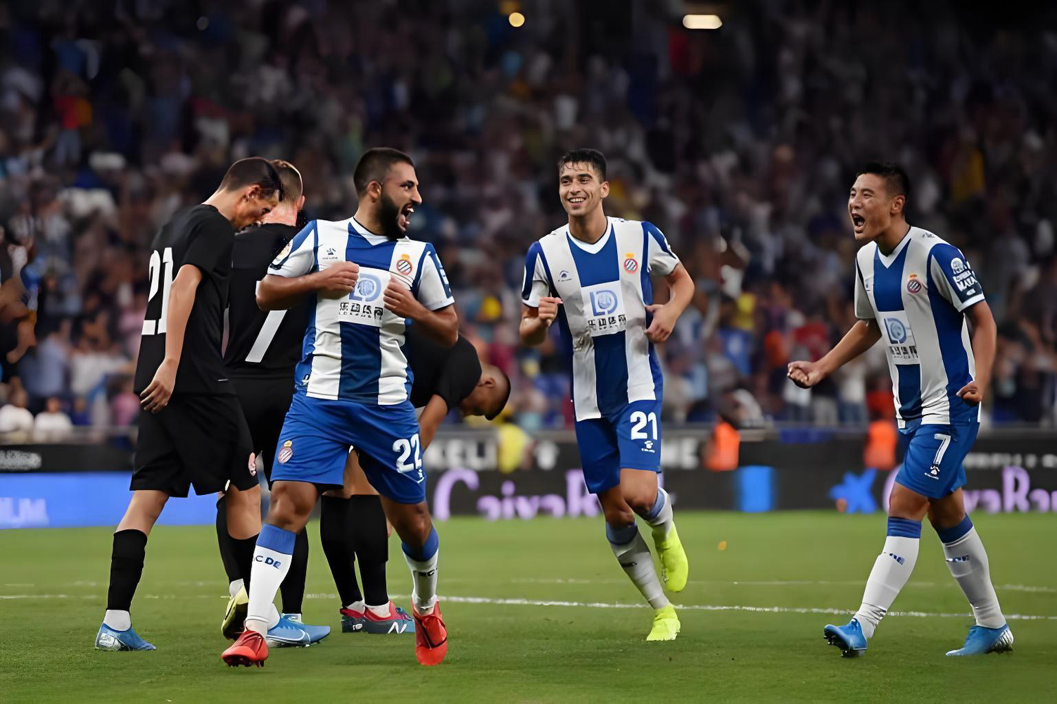 巴尔加斯加盟哈萨征服