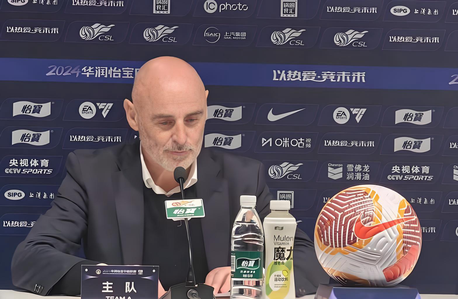 莱切特引海外关注 穆斯卡特离队