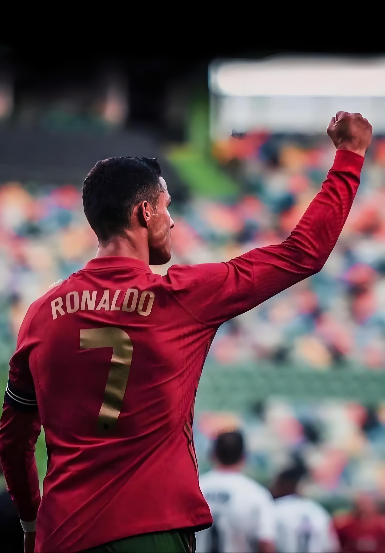 C罗四球征服伯纳乌