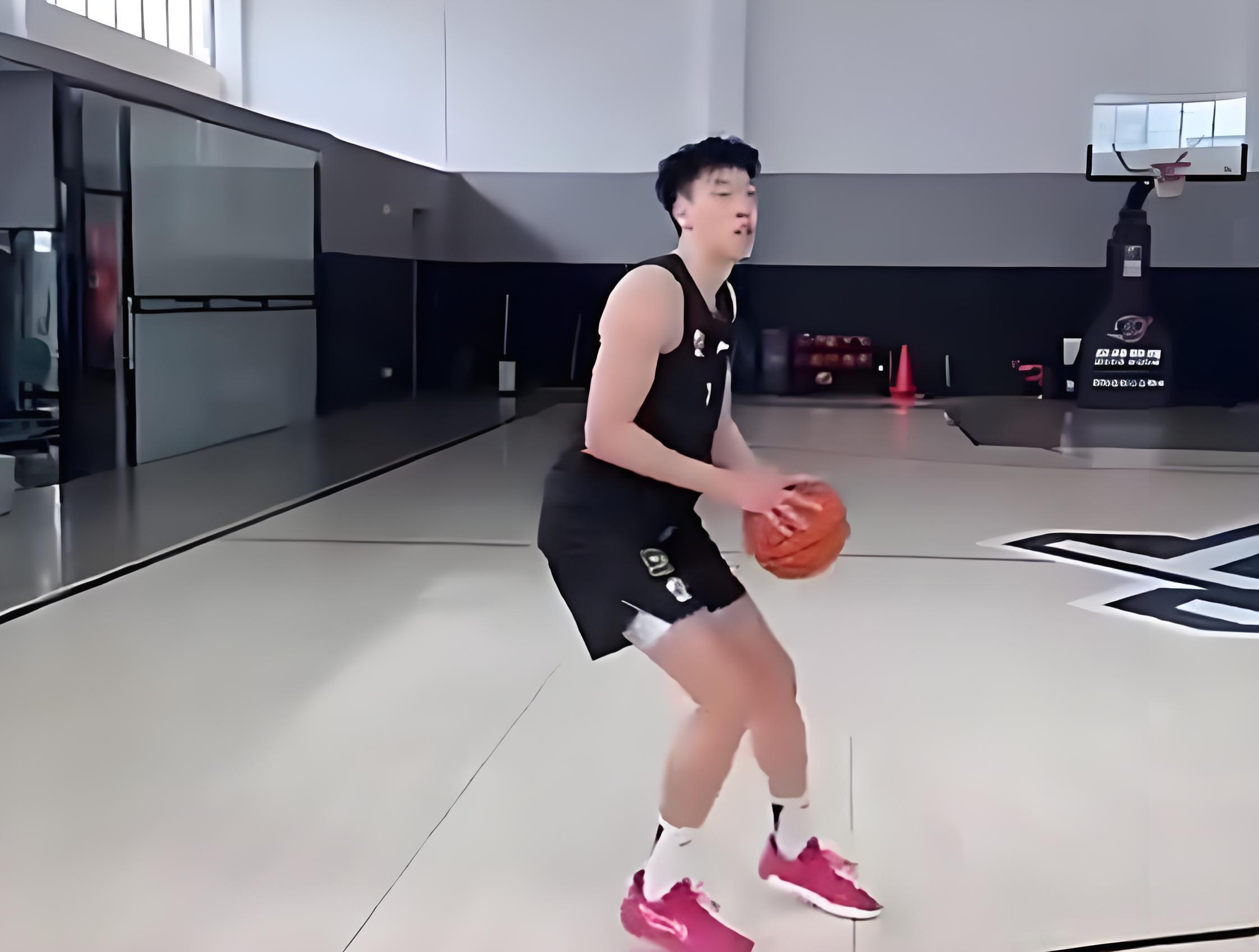 杜锋式3D球员为何难再出