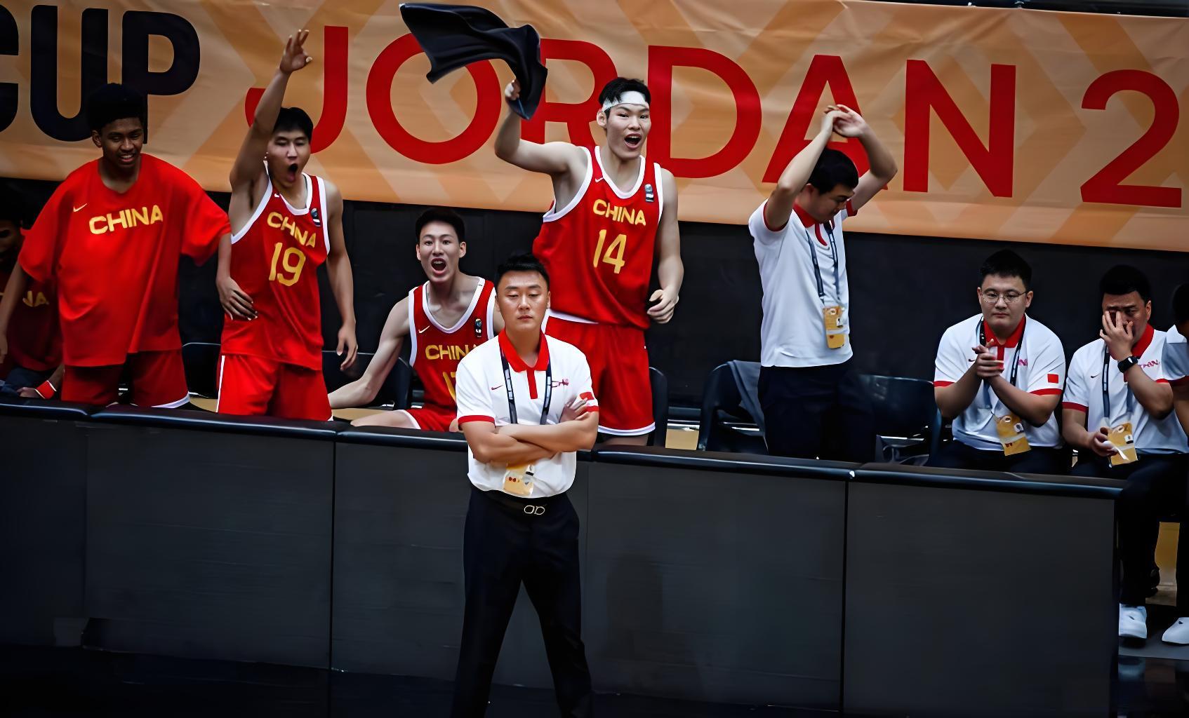 国青大胜约旦暴露篮板顽疾