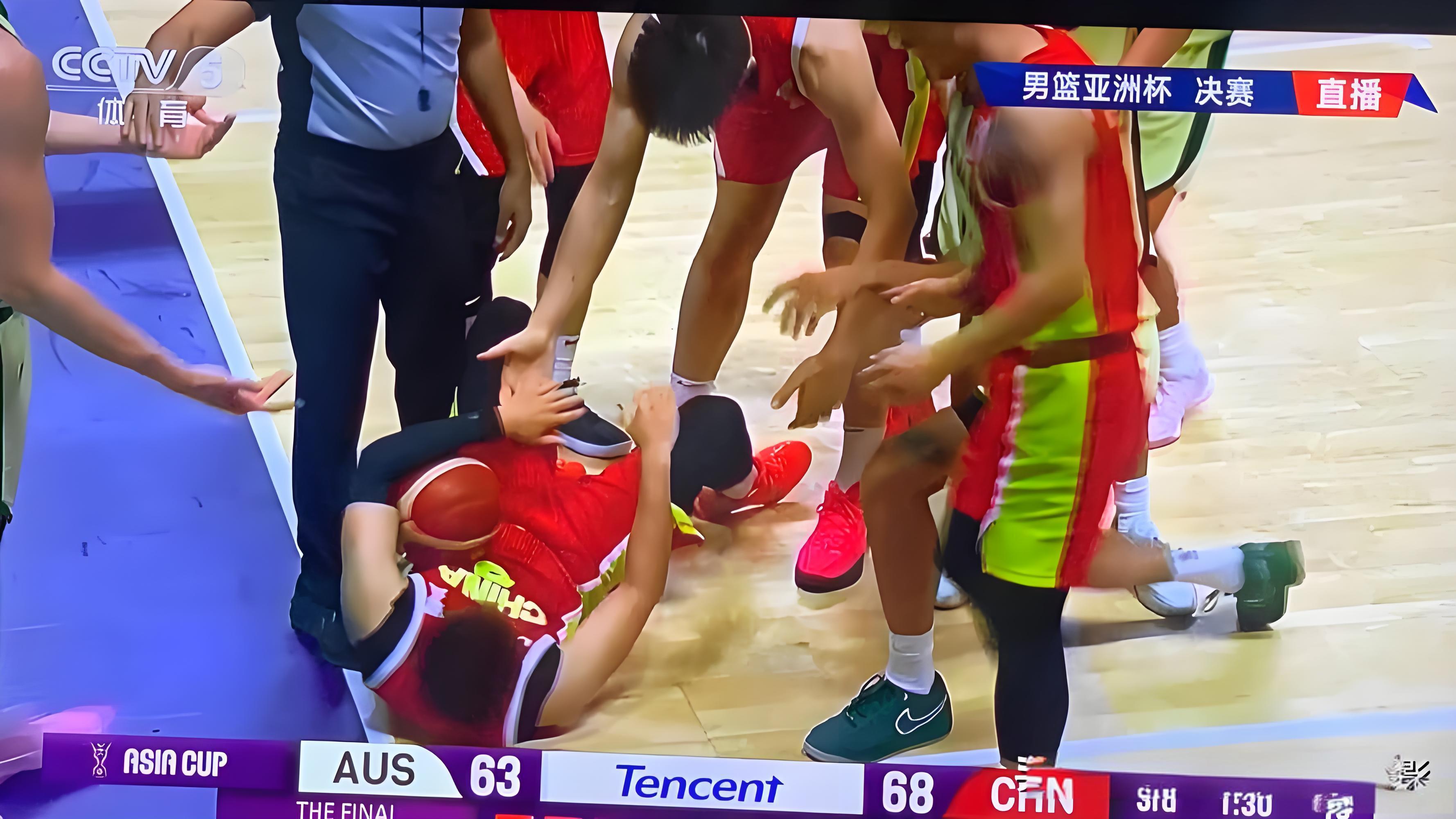 中国男篮惨败塞尔维亚引热议