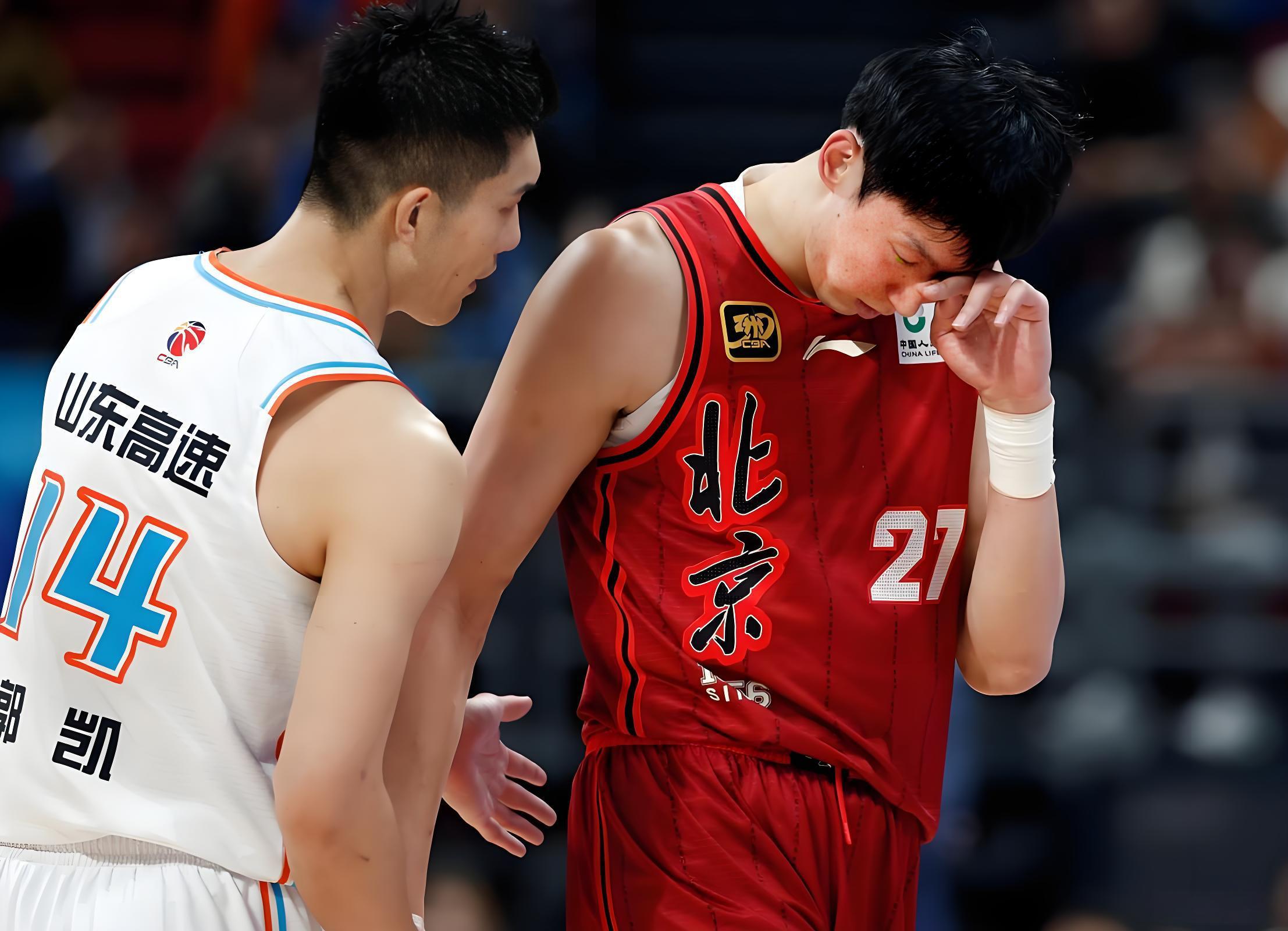 辽篮惊险逆转山东取11连胜